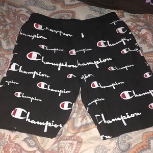 Men champion shorts ‼️
